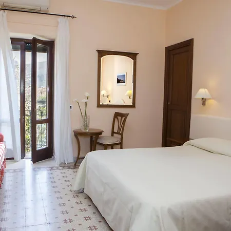 Il Roseto 2* Sorrento