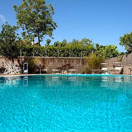 Il Roseto Bed and Breakfast 4*