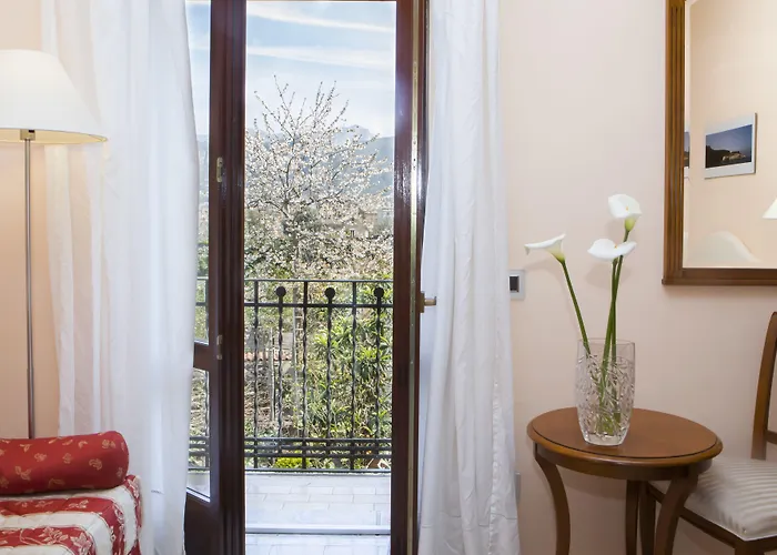 Il Roseto Bed & Breakfast 4*